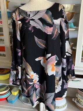 Three of Something Cold Shoulder Floral Strappy Back Dress - Size Medium